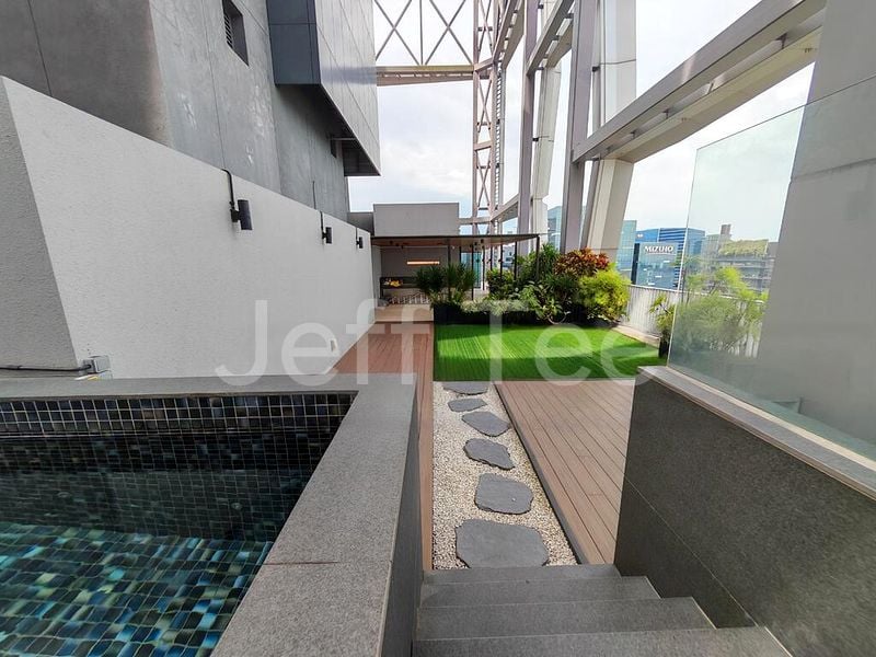 5 Bed Condo for Rent in  UIC Building - Image 1